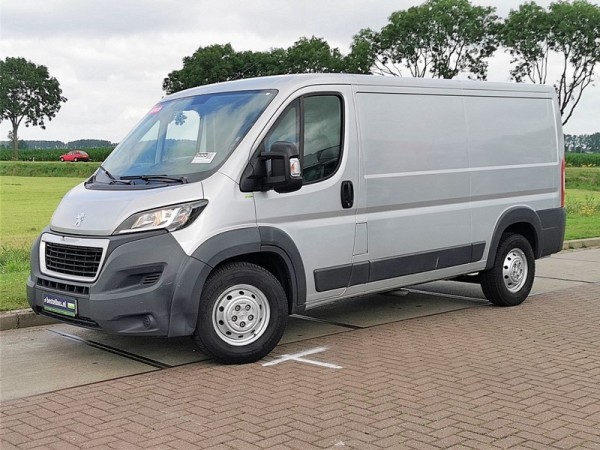 2017 Peugeot Boxer Furgão – Manual do Proprietário